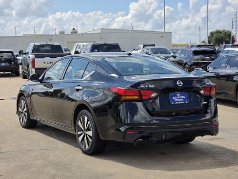 Used 2022 Nissan Altima 2.5 SV AWD/4WD image 7