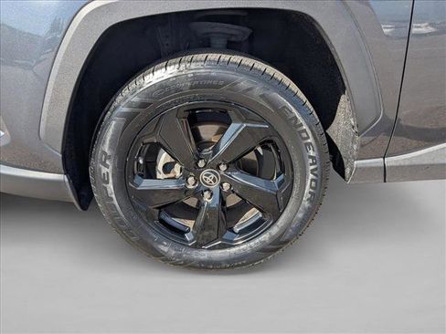 Used 2020 Toyota RAV4 LE w/ All Weather Liner Package image 22