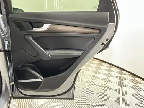 Used 2022 Audi Q5 2.0T Premium Plus image 24