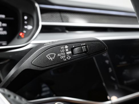 Used 2023 Audi S8 4.0T quattro image 13