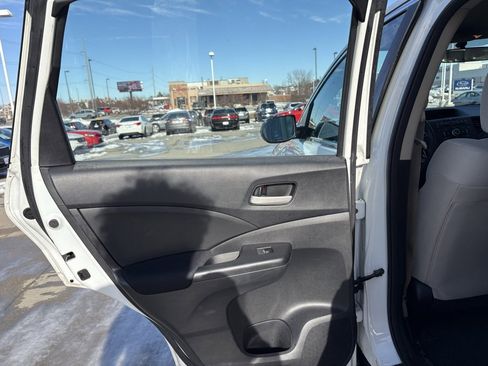 Used 2015 Honda CR-V LX image 36