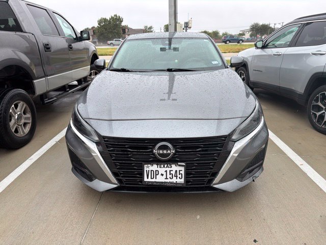 Used 2024 Nissan Altima 2.5 SL FWD image 3