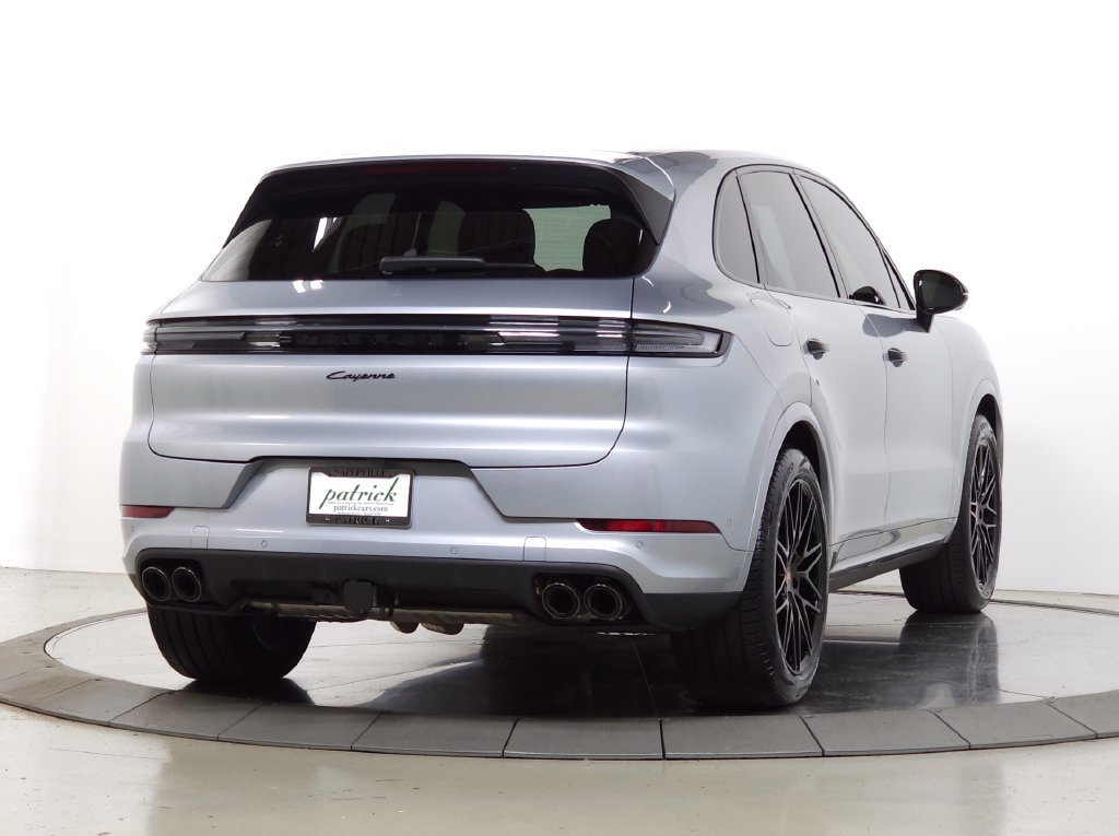 Used 2026 Porsche Cayenne AWD/4WD image 8