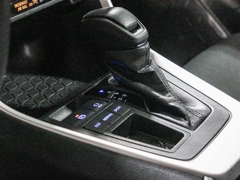 Certified 2022 Toyota RAV4 XLE w/ Convenience Package FWD image 22