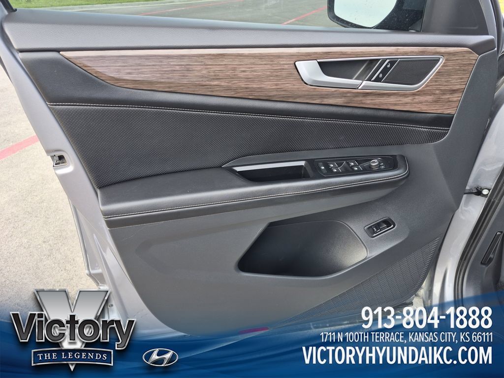 Used 2024 Volkswagen Atlas SEL AWD/4WD image 10