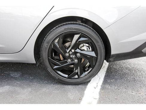 Certified 2026 Hyundai Elantra Sport w/ Cargo Package FWD image 32