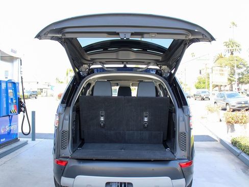 Used 2019 Land Rover Discovery HSE image 26