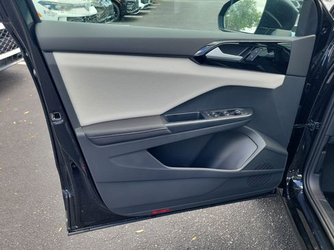 New 2026 Volkswagen Taos S FWD image 15
