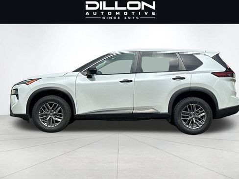 Used 2024 Nissan Rogue S AWD/4WD image 7