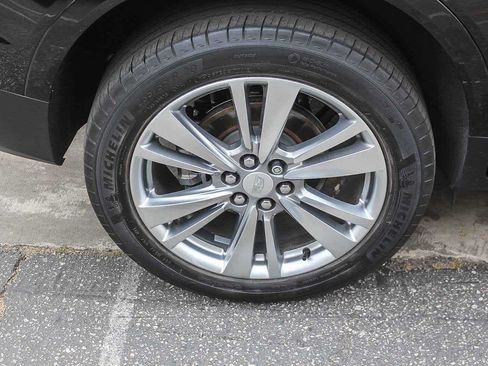 Used 2024 Cadillac XT5 Premium Luxury FWD image 8