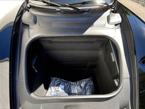 Certified 2025 Porsche 911 Carrera image 15