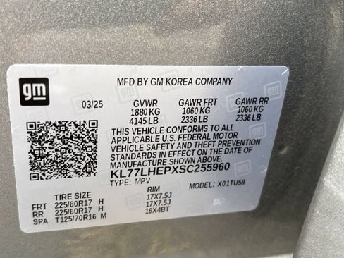 Used 2025 Chevrolet Trax LT w/ LT Convenience Package FWD image 23
