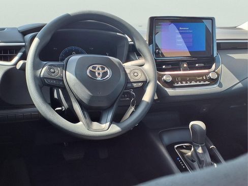 Used 2026 Toyota Corolla LE FWD image 11