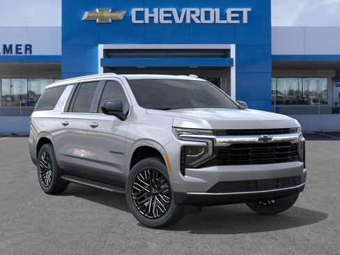 New 2026 Chevrolet Suburban LS image 7