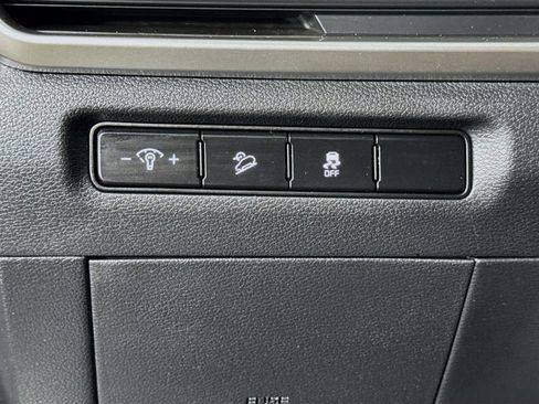 Certified 2023 Kia Telluride LX image 10