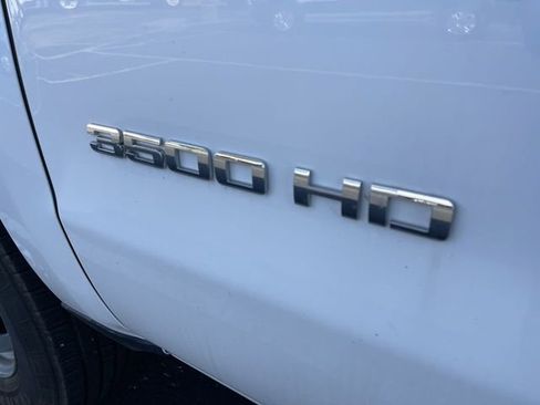 Used 2018 Chevrolet Silverado 3500 W/T w/ WT Convenience Package RWD image 3