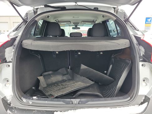 Certified 2020 Nissan Kicks SV image 8