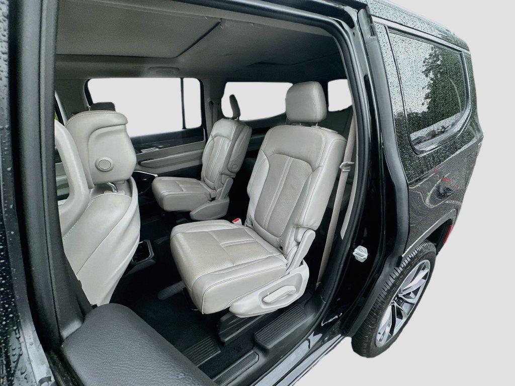 Used 2022 Jeep Wagoneer Series III w/ Premium Group I RWD image 26