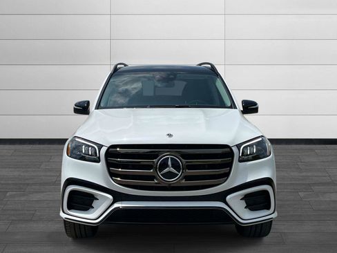 Used 2025 Mercedes-Benz GLS 450 4MATIC image 8