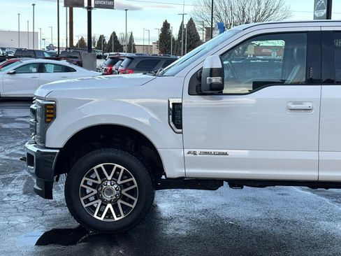 Used 2019 Ford F350 Lariat w/ Lariat Value Package image 9