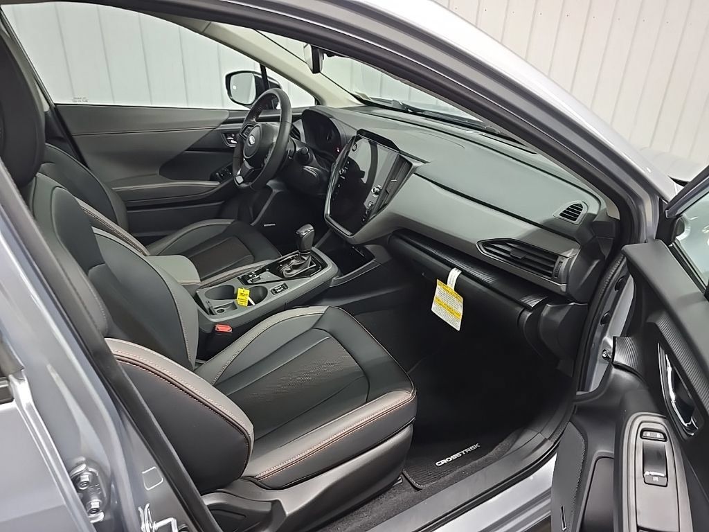 Used 2024 Subaru Crosstrek 2.5i Limited AWD/4WD image 16
