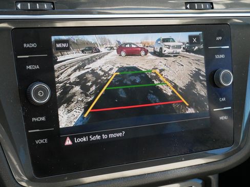 Used 2018 Volkswagen Tiguan SE w/ 3rd Row Seat Package image 28