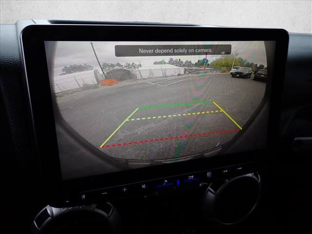 Used 2013 Jeep Wrangler Unlimited Sahara w/ Connectivity Group AWD/4WD image 22