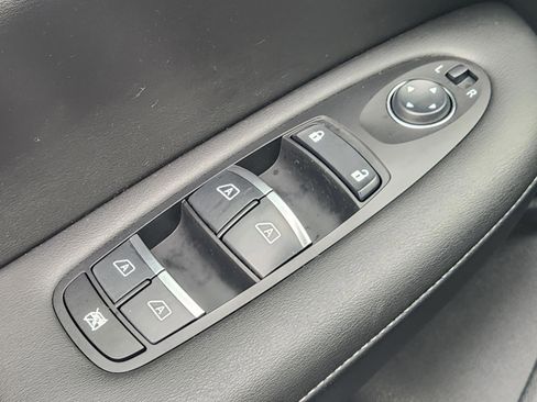 Used 2019 INFINITI QX50 Luxe w/ Navigation Package image 27