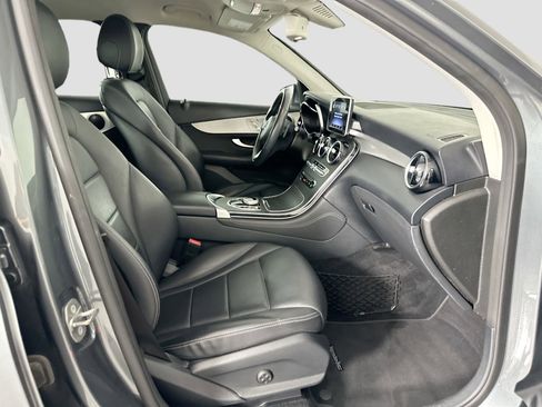Used 2019 Mercedes-Benz GLC 300 GLC 300 image 22