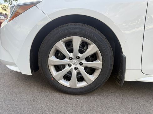 Certified 2025 Toyota Corolla LE FWD image 26