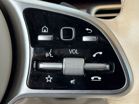 Used 2021 Mercedes-Benz Maybach GLS 600 4MATIC image 18