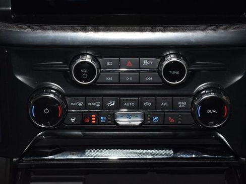 Used 2025 Ford F150 Lariat image 19