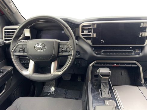 Used 2025 Toyota Sequoia SR5 image 58