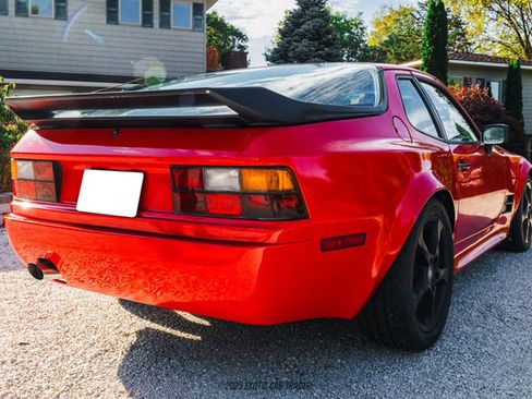 Used 1987 Porsche 944 Coupe image 8