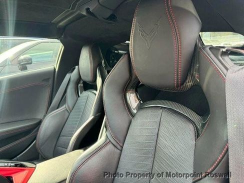 Used 2021 Chevrolet Corvette Stingray Premium Cpe w/ Z51 Performance Package image 11