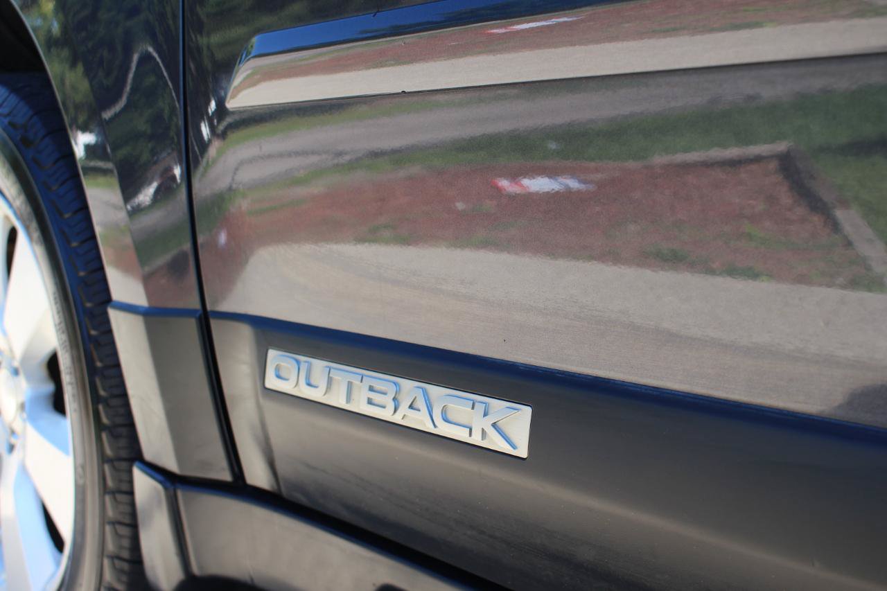 Used 2011 Subaru Outback 2.5i Limited AWD/4WD image 42