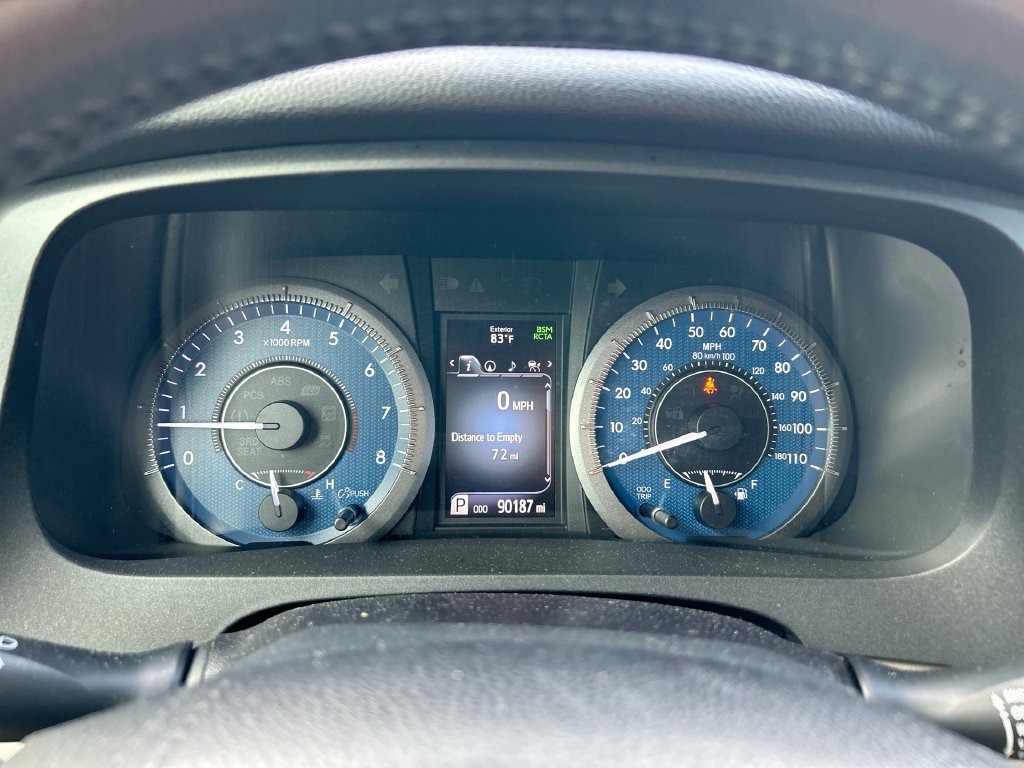 Used 2018 Toyota Sienna XLE w/ XLE Navigation Package FWD image 22