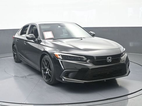Used 2022 Honda Civic Sport image 9