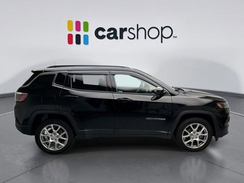 Used 2022 Jeep Compass Latitude image 6