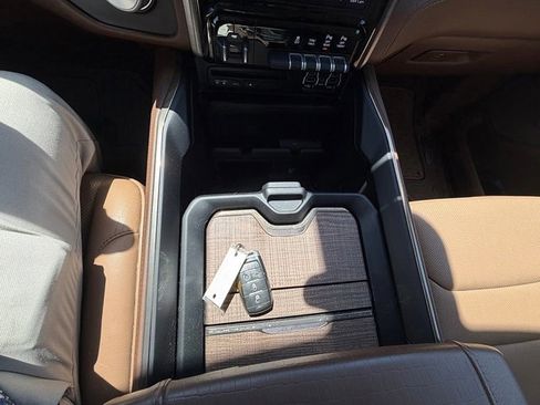 Used 2019 RAM 1500 Limited AWD/4WD image 43