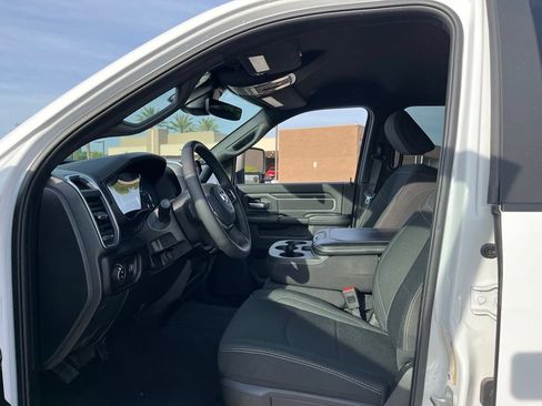 Certified 2025 RAM 2500 Big Horn AWD/4WD image 11