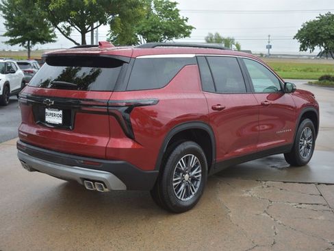 New 2026 Chevrolet Traverse LT w/ Driver Confidence Package FWD image 5
