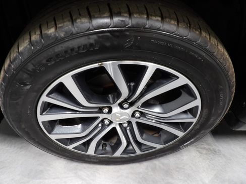 Used 2018 Mitsubishi Outlander ES image 22