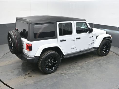 Used 2023 Jeep Wrangler Sahara w/ Cold Weather Group image 37