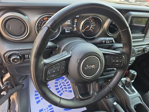 Used 2021 Jeep Wrangler Unlimited Sport AWD/4WD image 13