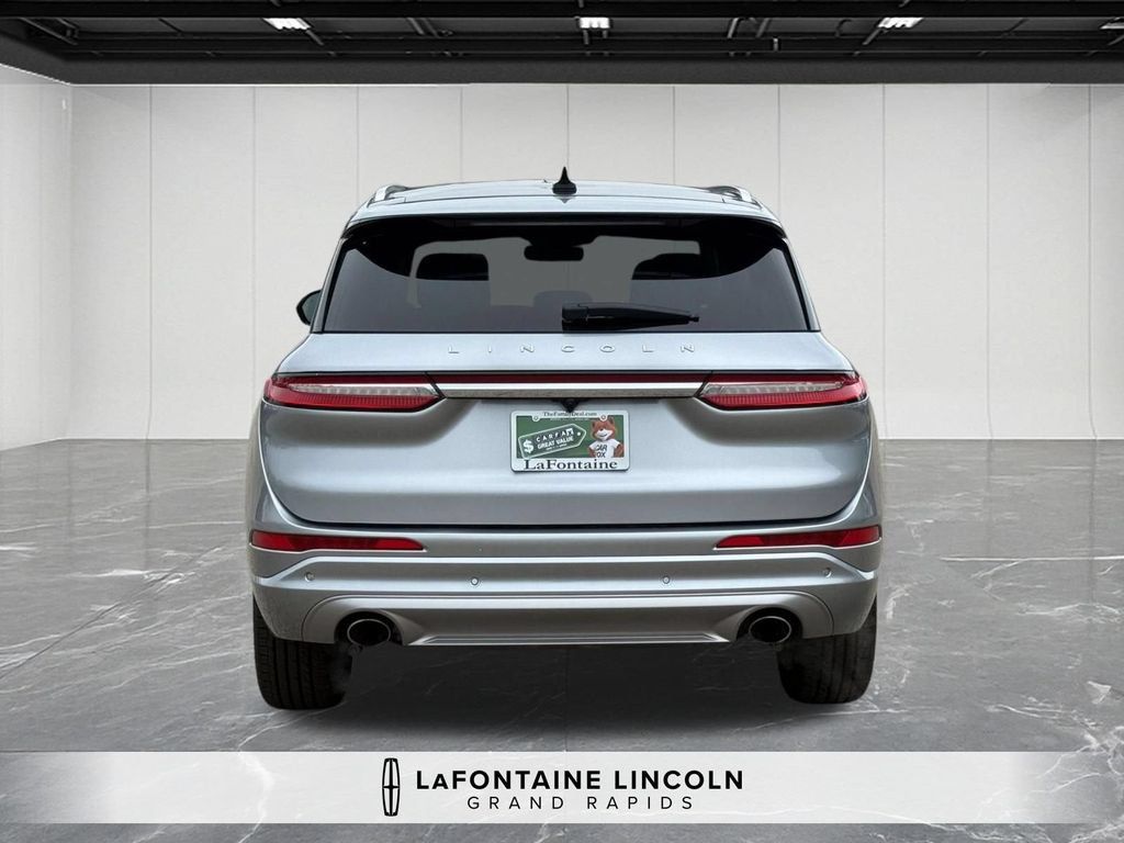 Certified 2022 Lincoln Corsair Reserve w/ Equipment Group 201A AWD/4WD image 4
