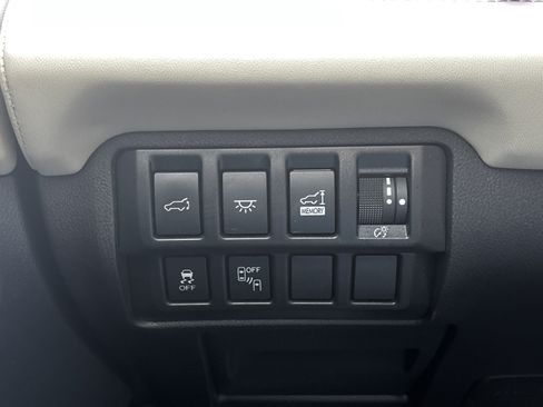 Used 2020 Subaru Ascent Touring w/ Popular Package #2A image 32