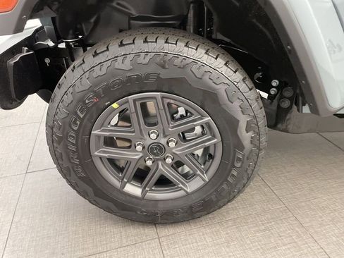 New 2026 Jeep Gladiator Sport image 8