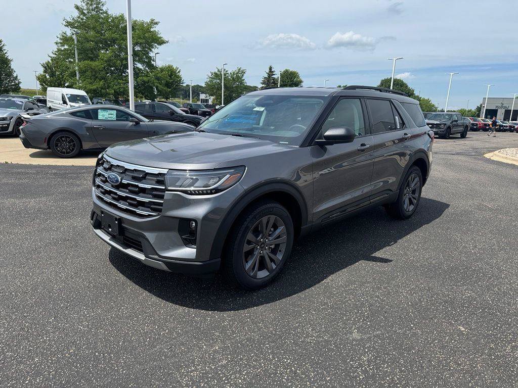 New 2026 Ford Explorer Active w/ Active Comfort Package AWD/4WD image 5