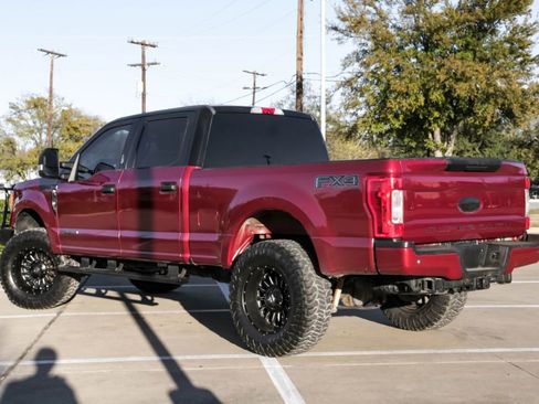 Used 2017 Ford F250 XLT w/ XLT Value Package image 12